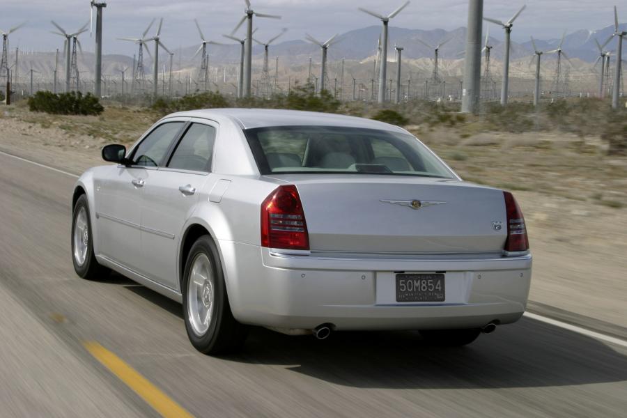  Chrysler 300C (LX) 2005 года  (фото 106 из 120)